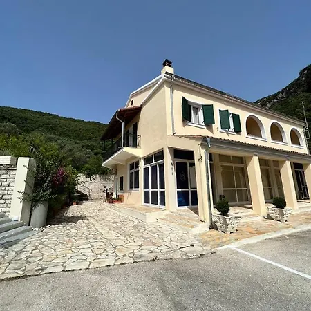 Lithino - 5min From The Apartment Agios Ioannis Peristeron (Corfu)